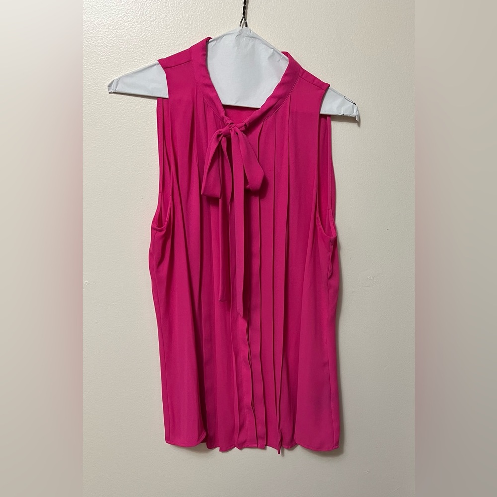 Women’s, Worthington, sleeveless blouse, magenta, size L